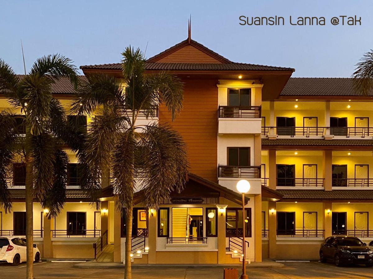 Suansin Lanna Hotel Tak Luaran gambar