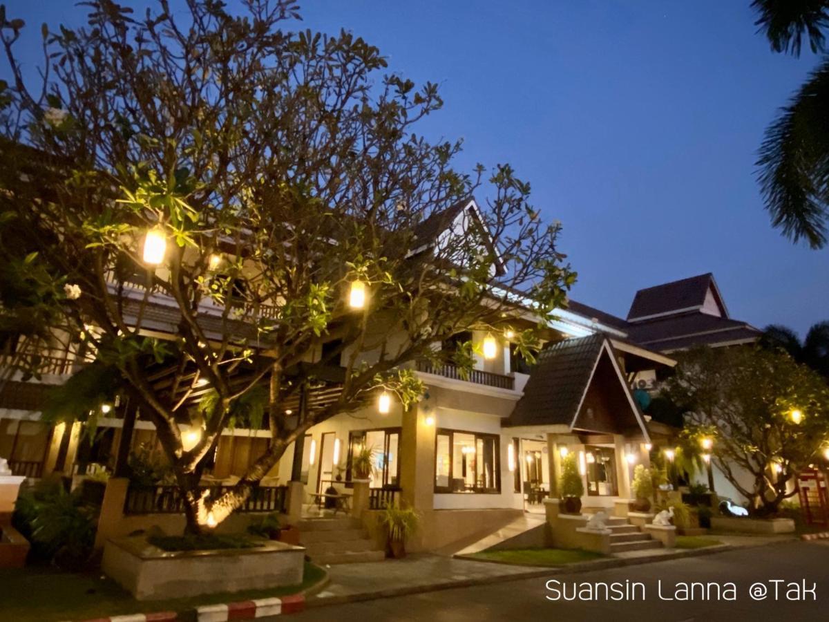 Suansin Lanna Hotel Tak Luaran gambar